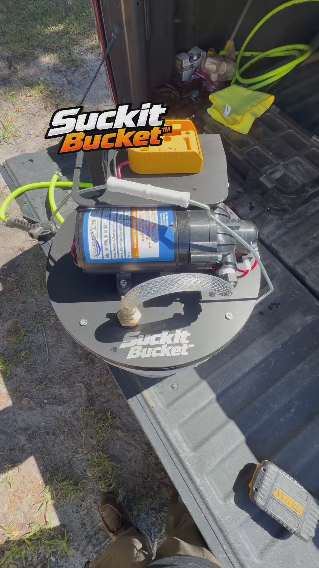 Suckit Bucket™- Portable Chemical Spryaer